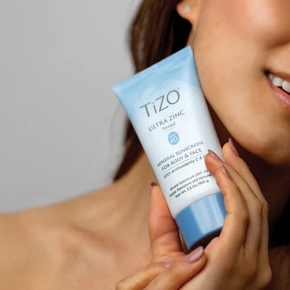 TiZO ULTRA ZINC Prot Solar Mineral Cara-Cuerpo Color SPF40 100ml